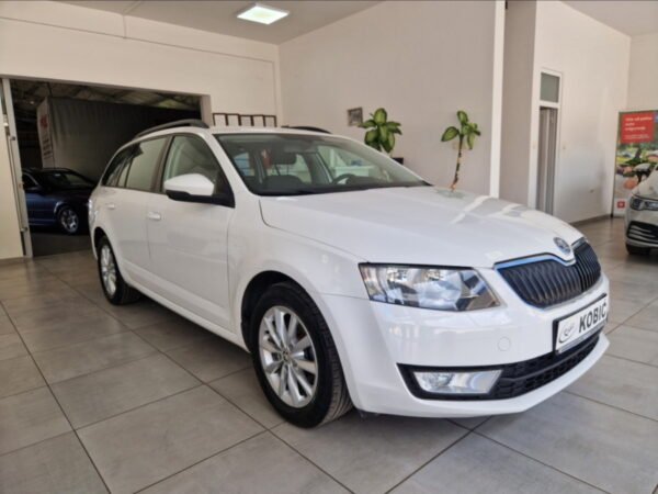 سكودا أوكتافيا 2018 (Skoda Octavia) (